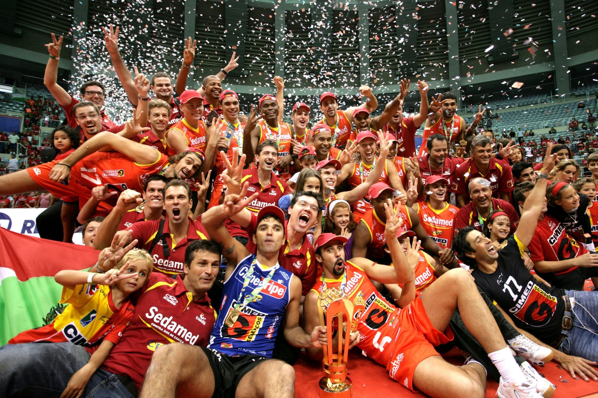 Cimed tricampe&atilde;o da Superliga Masculina