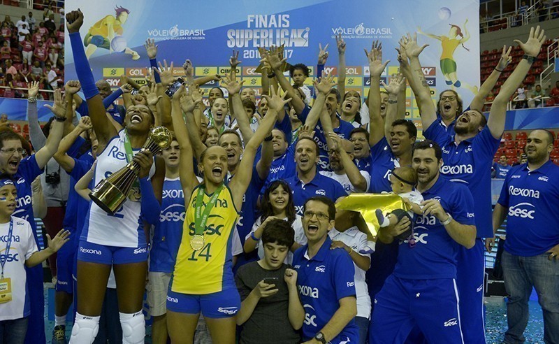 Rexona-Sesc campe&atilde;o da Superliga Feminina de v&ocirc;lei 2016/2017