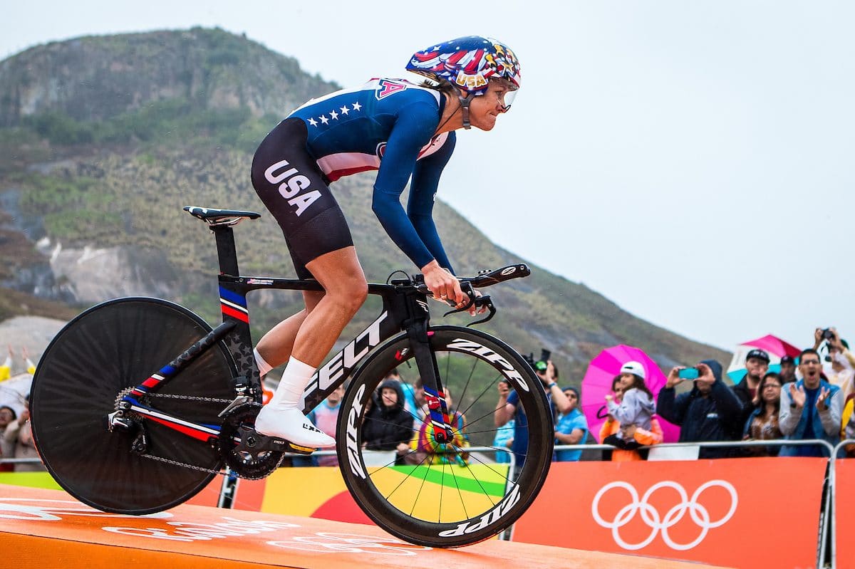 Regras do ciclismo de estrada contrarrel&oacute;gio