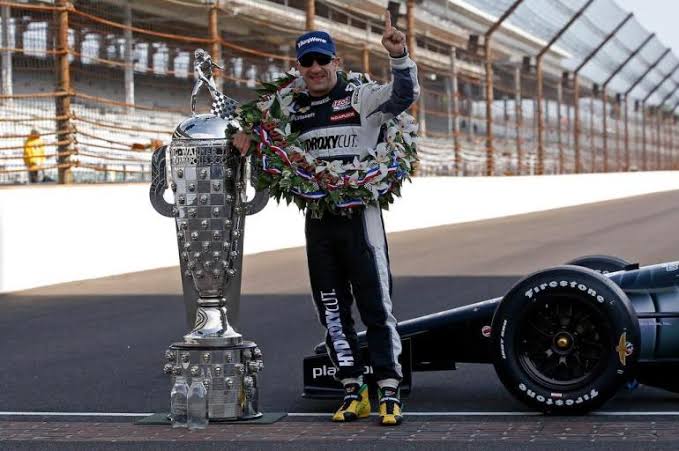 Tony Kanaan campe&atilde;o da F&oacute;rmula Indy em 2004
