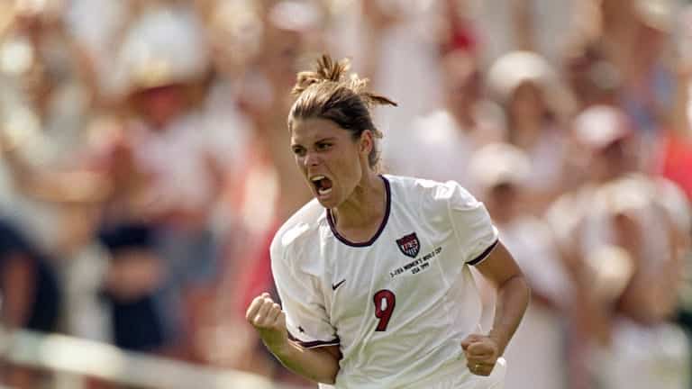 Mia Hamm melhores jogadoas de futebol da hist&oacute;ria