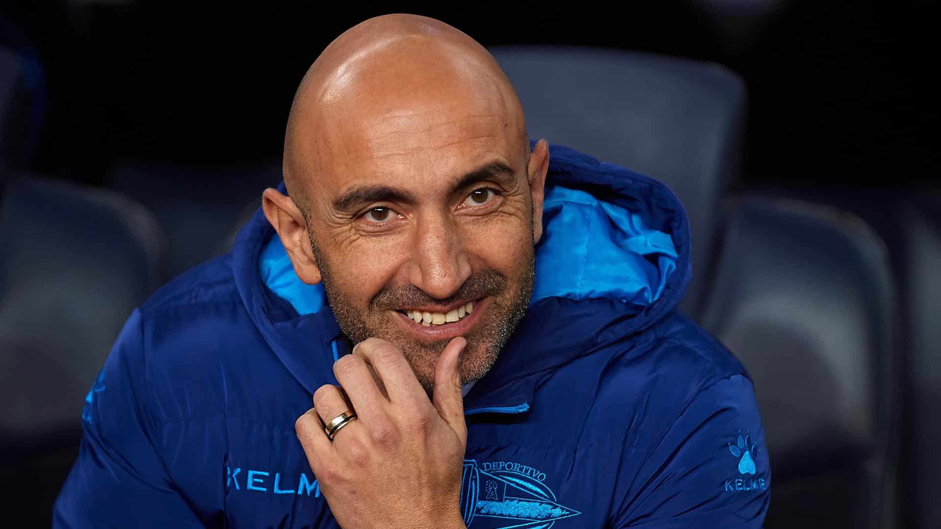 Abelardo Fernández melhores zagueiros da espanha