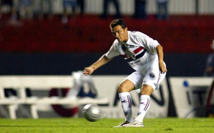 Falcão em atuação pelo São Paulo