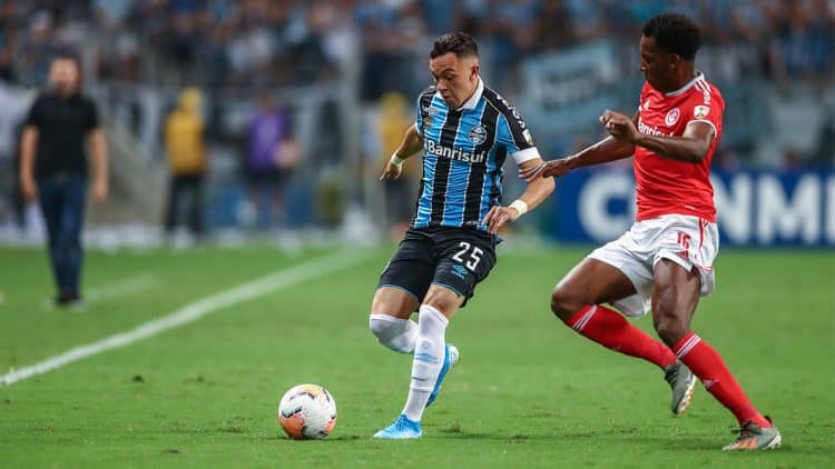 Imagem de jogo entre Gremio e Internacional