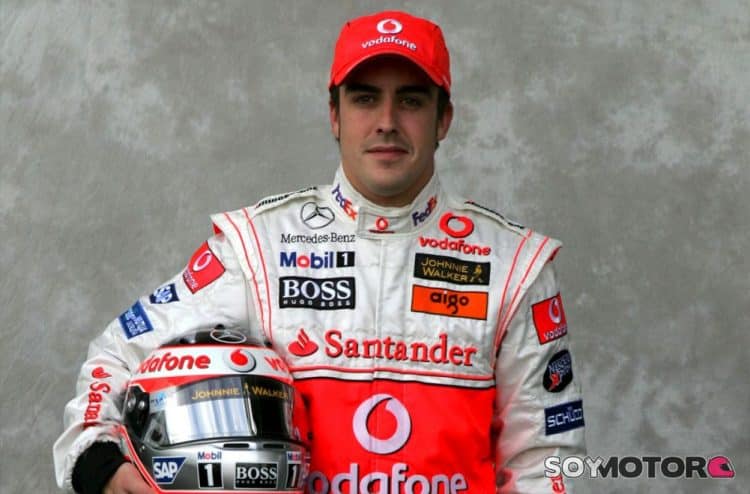 Alonso na apresentação da McLaren