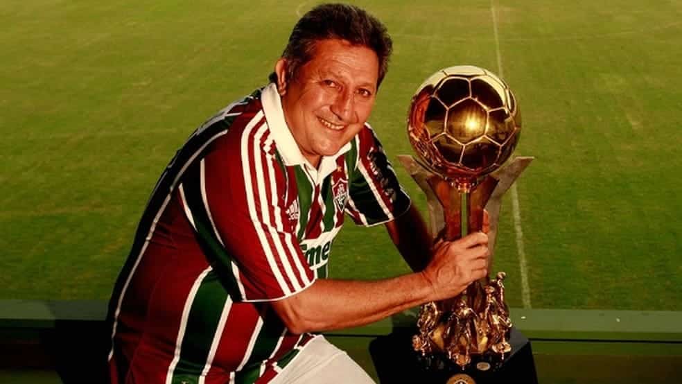 Romerito, &iacute;dolo do Fluminense