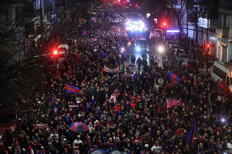 Torcida do San Lorenzo no bairro de Boedos