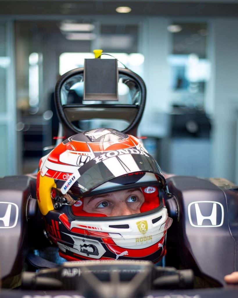 Lawson se prepara para primeiro teste oficial na F&oacute;rmula 1