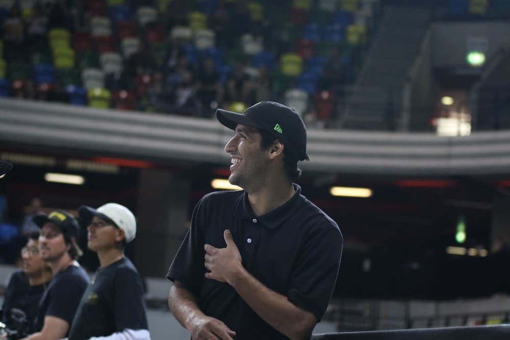 Kelvin Hoefler fala sobre o incentivo norte-americano ao skate