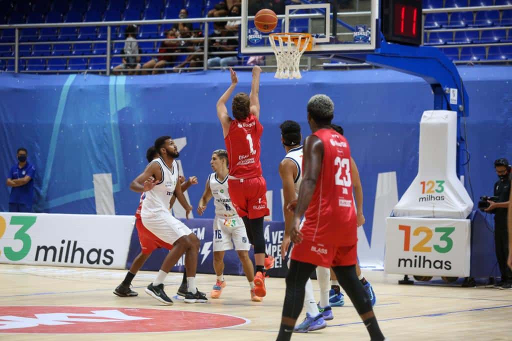 Minas x Caxias do Sul como aconteceu &ndash; Resultado, destaques e rea&ccedil;&atilde;o