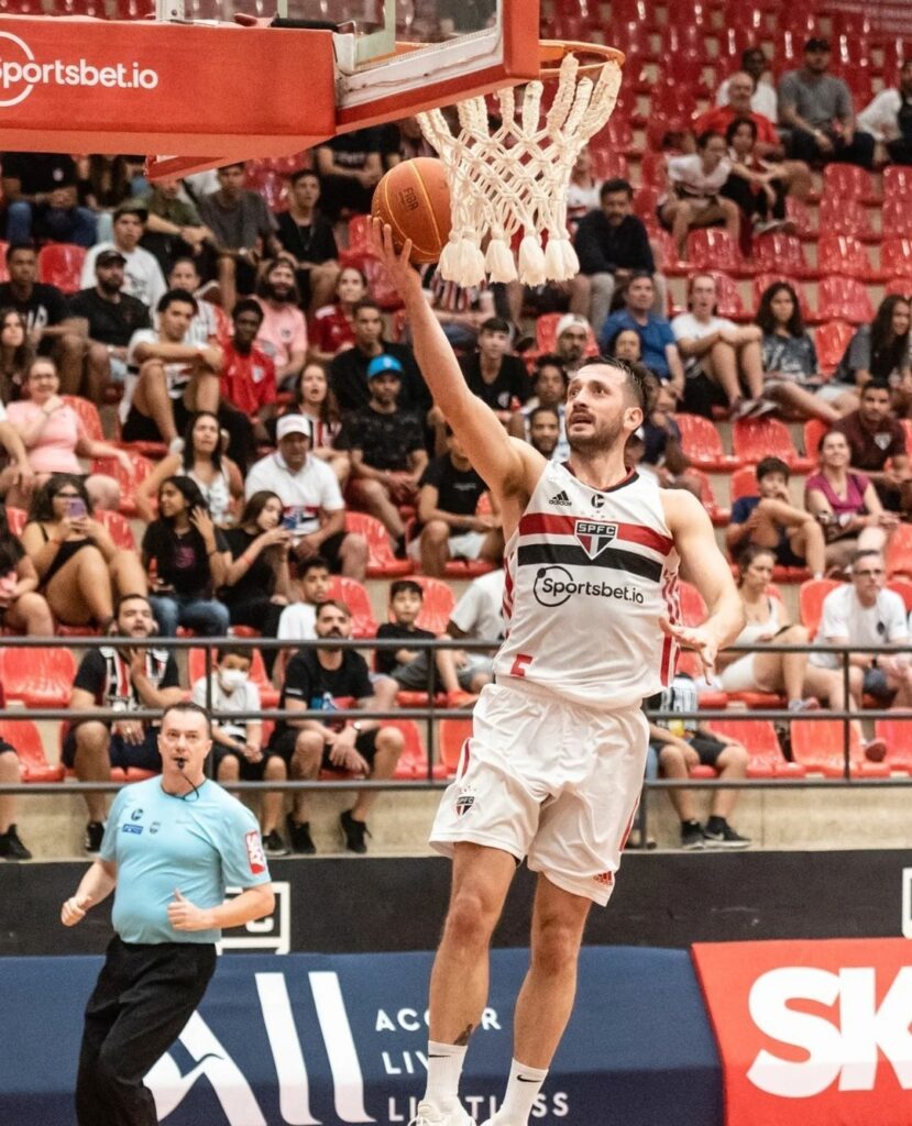 Elinho destaca import&acirc;ncia de vencer Jogo 1 contra o Bauru