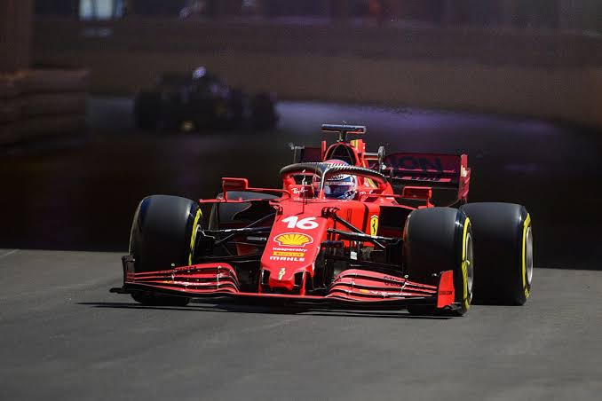 Leclerc espera melhora da Ferrari para superar Red Bull