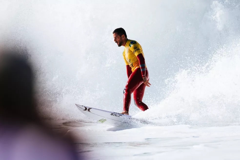 Vai come&ccedil;ar a &uacute;ltima etapa da WSL no Tahiti antes das finais!