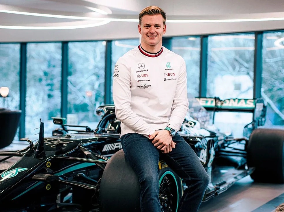 Mick Schumacher ser&aacute; piloto reserva da Mercedes em 2023