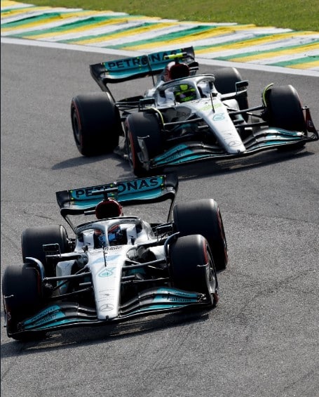 Mercedes v&ecirc; melhora nos seus carros em 2023, mas pede calma