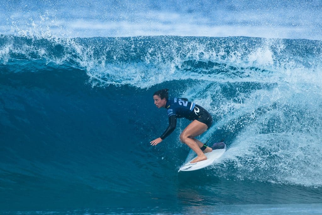 Tati est&aacute; fora! Confira as baterias das quartas de final feminina do Billabong Pro Pipeline 2023