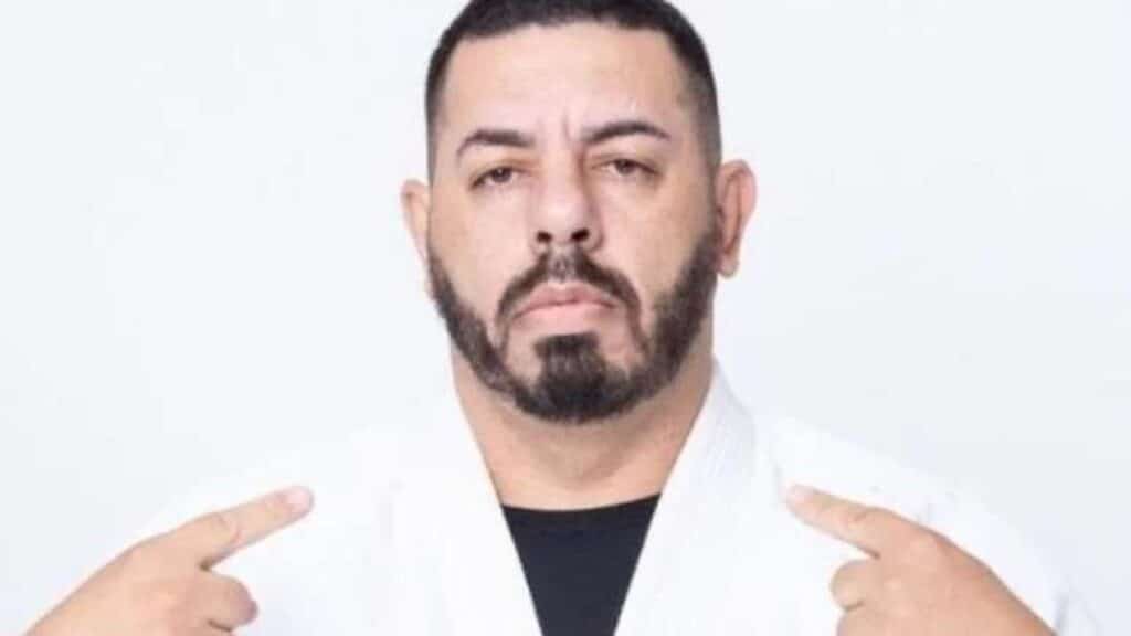 Record causa pol&ecirc;mica com professor de Jiu-Jitsu mencionado em mais de 50 processos