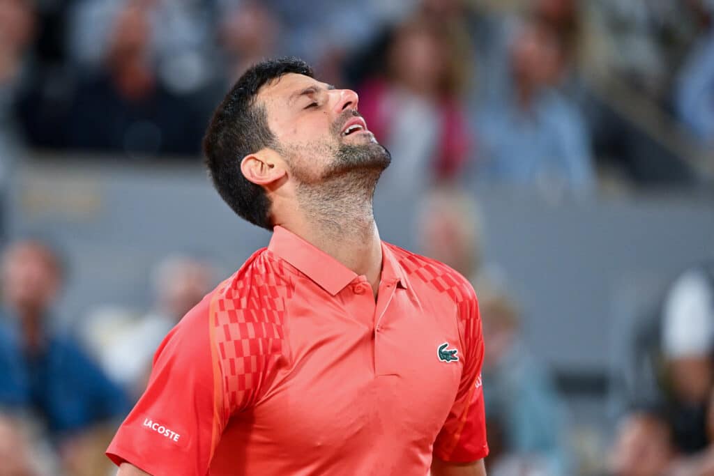 Ap&oacute;s manifesta&ccedil;&atilde;o de Djokovic, federa&ccedil;&atilde;o de Kosovo pede puni&ccedil;&atilde;o