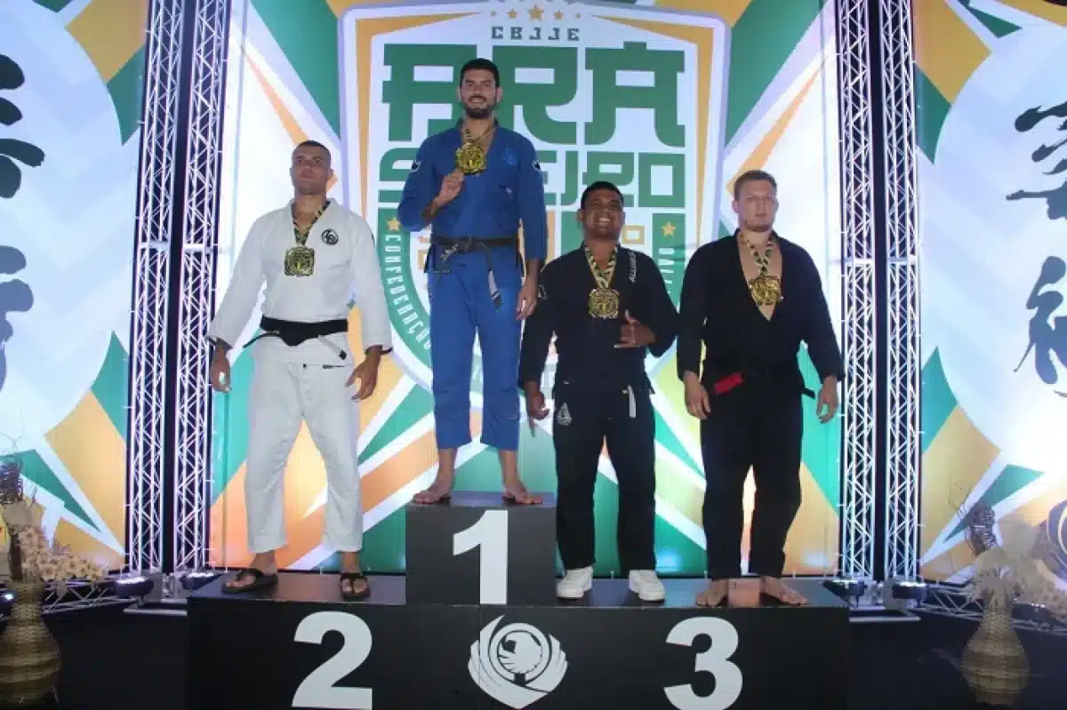 Vai encarar? Brasileiro de Jiu-Jitsu da CBJJE define campe&otilde;es