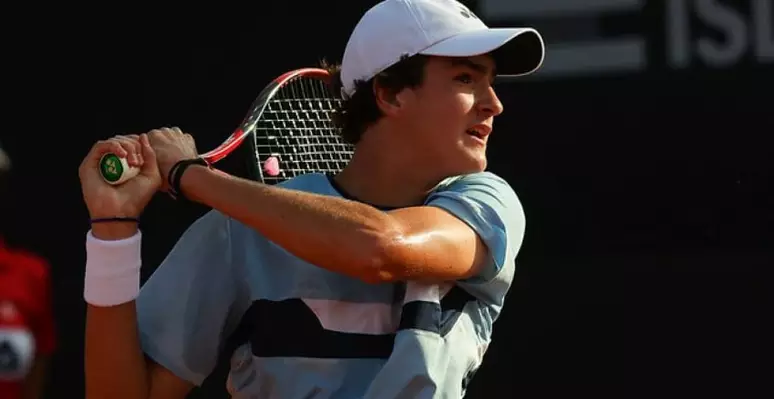 Jo&atilde;o Fonseca busca final de duplas juvenil de Wimbledon 2023