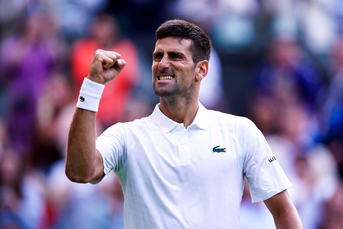 Djokovic vence em Wimbledon e iguala marca de lenda do t&ecirc;nis