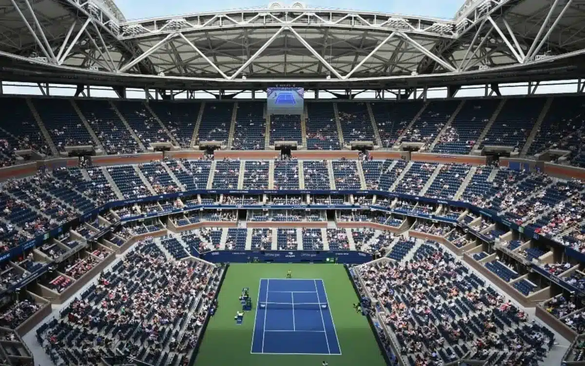 &ldquo;&Eacute; desrespeitoso&rdquo;, tenista &eacute; duro com condi&ccedil;&otilde;es do US Open
