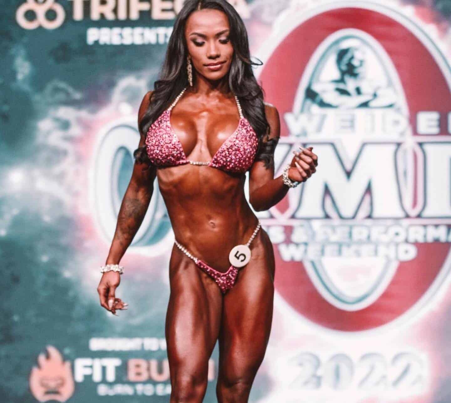 Categoria Bikini: critérios, físicos e julgamento