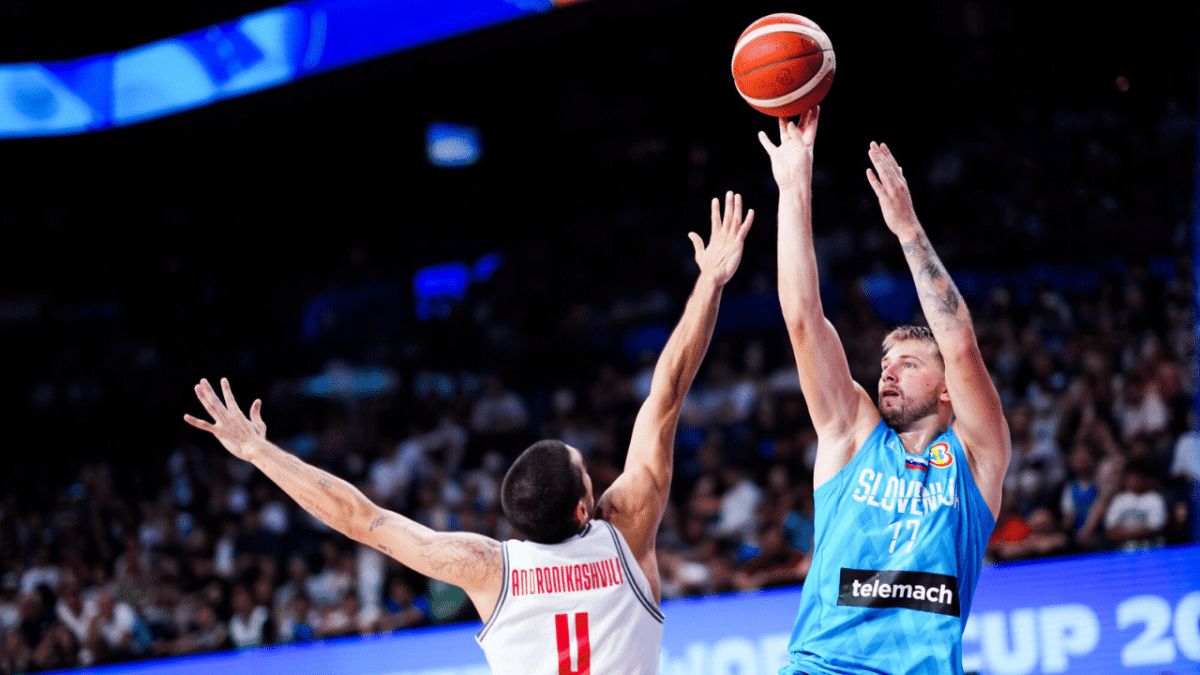 Veja os n&uacute;meros de Luka Doncic pela estreia da Eslov&ecirc;nia na Copa do Mundo
