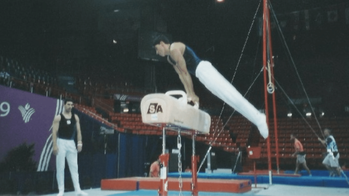 Campe&atilde;o pan-americano troca p&aacute;gina esportiva pela policial em pris&atilde;o por tr&aacute;fico