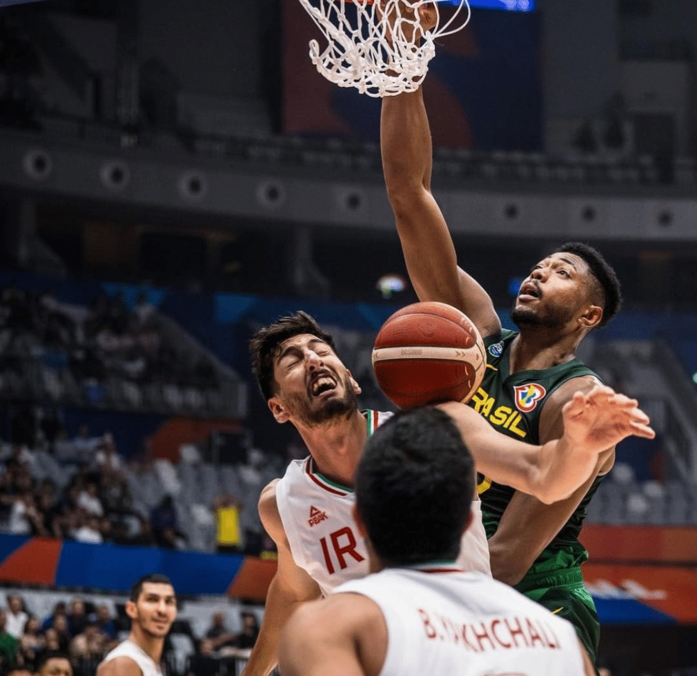 Nota 100! Brasil amassa Ir&atilde; na estreia da Copa do Mundo