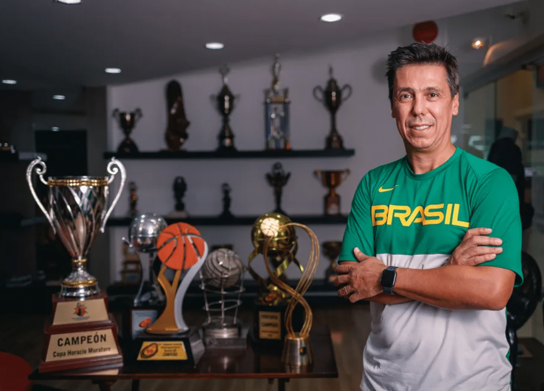 Helinho avalia Copa do Mundo do Brasil e aponta favorito ao t&iacute;tulo