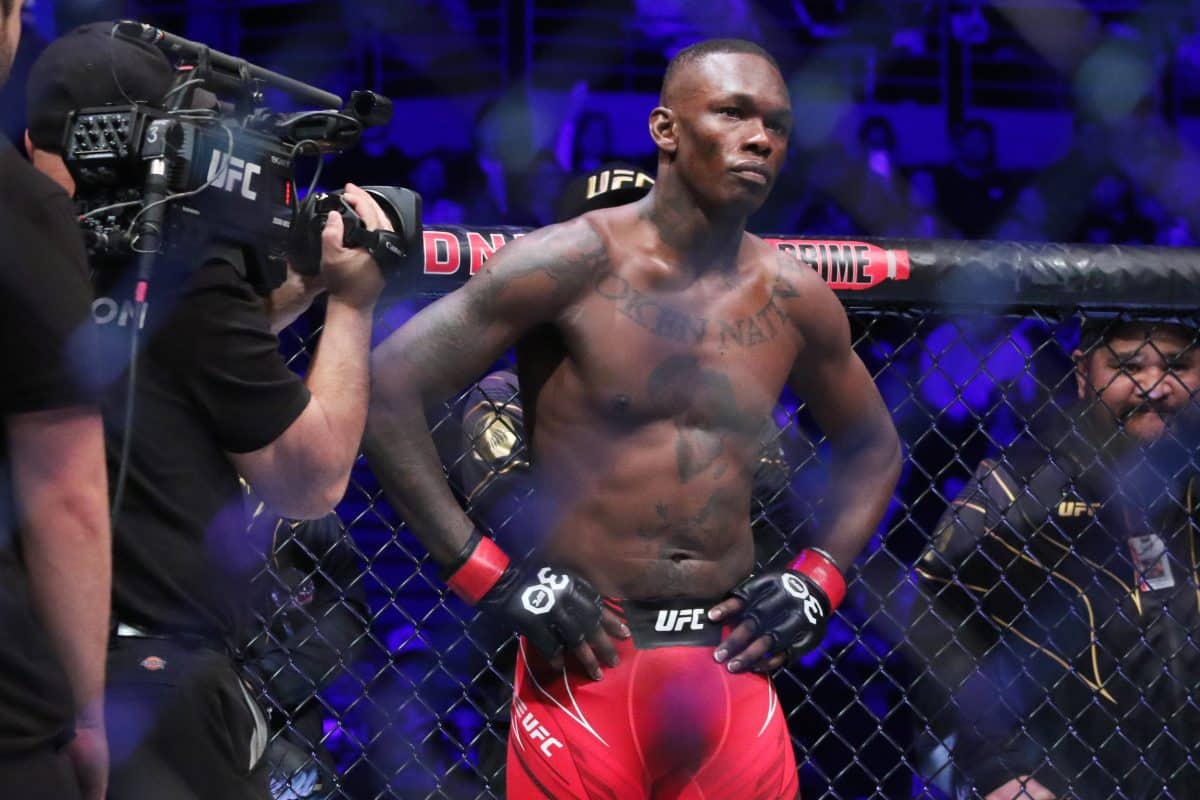 A aposta de Israel Adesanya em Alex Poatan x Jiri Prochazka no UFC 295 foi revelada
