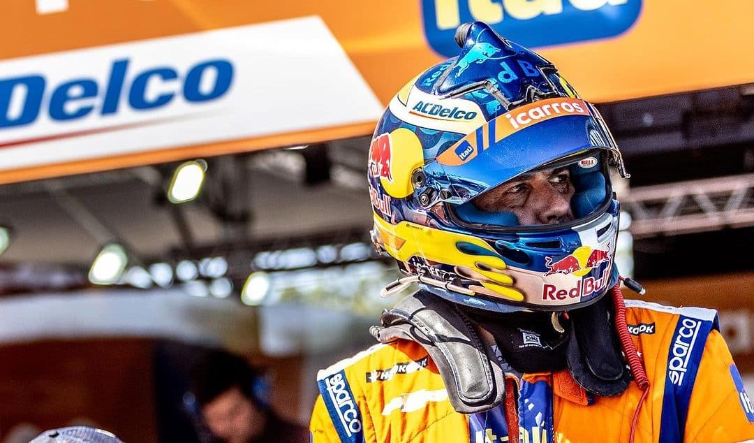 Cac&aacute; Bueno perde a PACI&Ecirc;NCIA com &lsquo;par&ccedil;a&rsquo; de KFT na Stock Car