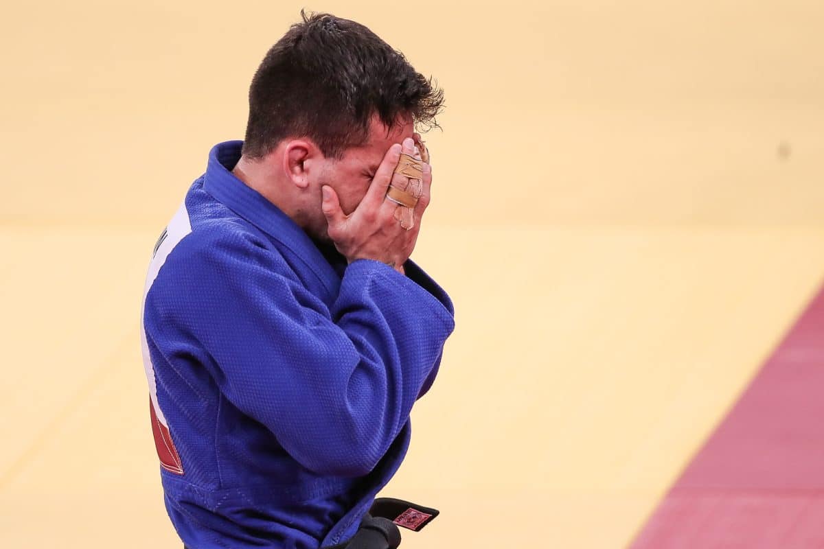 Brasileiro DESISTE de final no jud&ocirc; e fica com prata no Pan