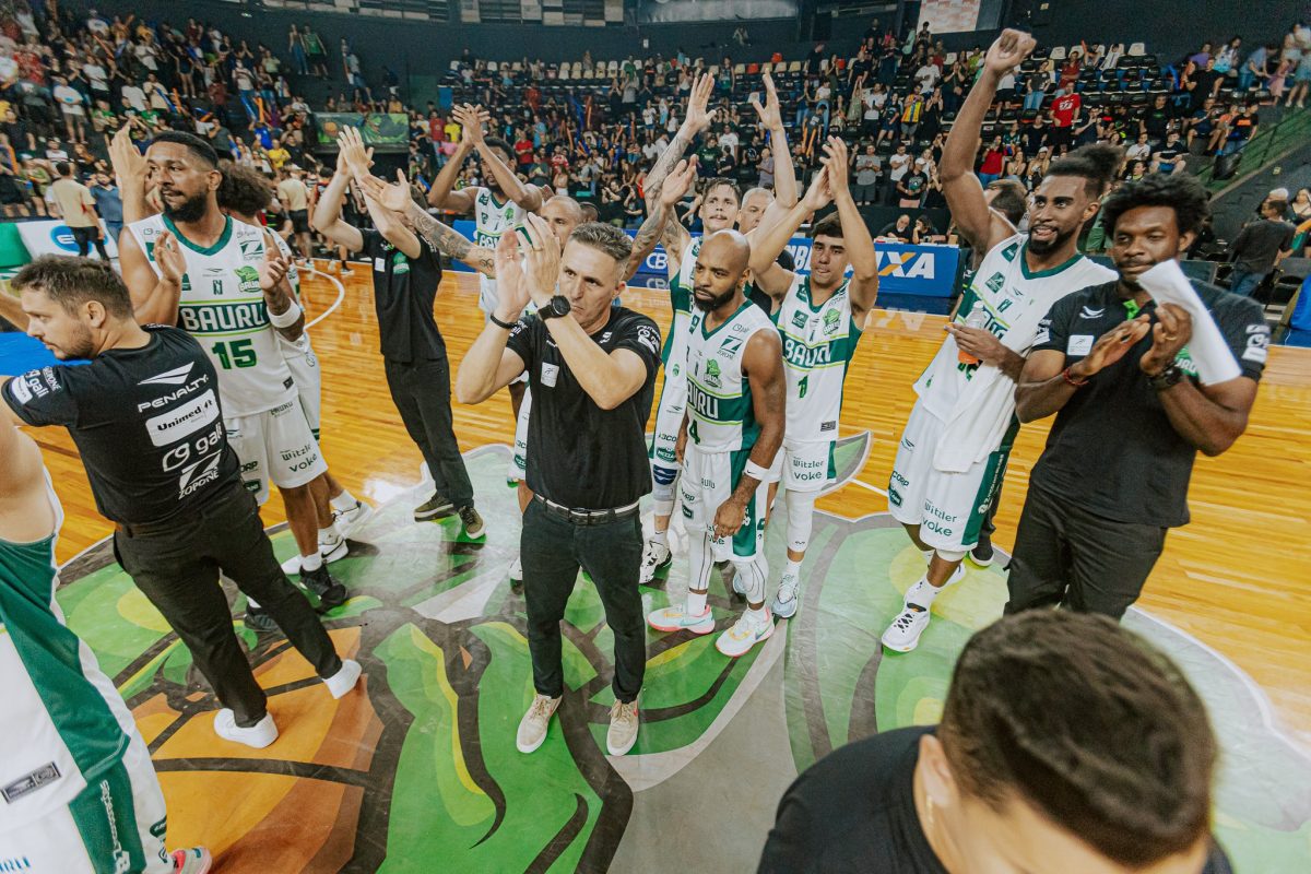 SUPERA&Ccedil;&Atilde;O! Paulo Ja&uacute; recebe not&iacute;cia tr&aacute;gica em partida pelo Bauru