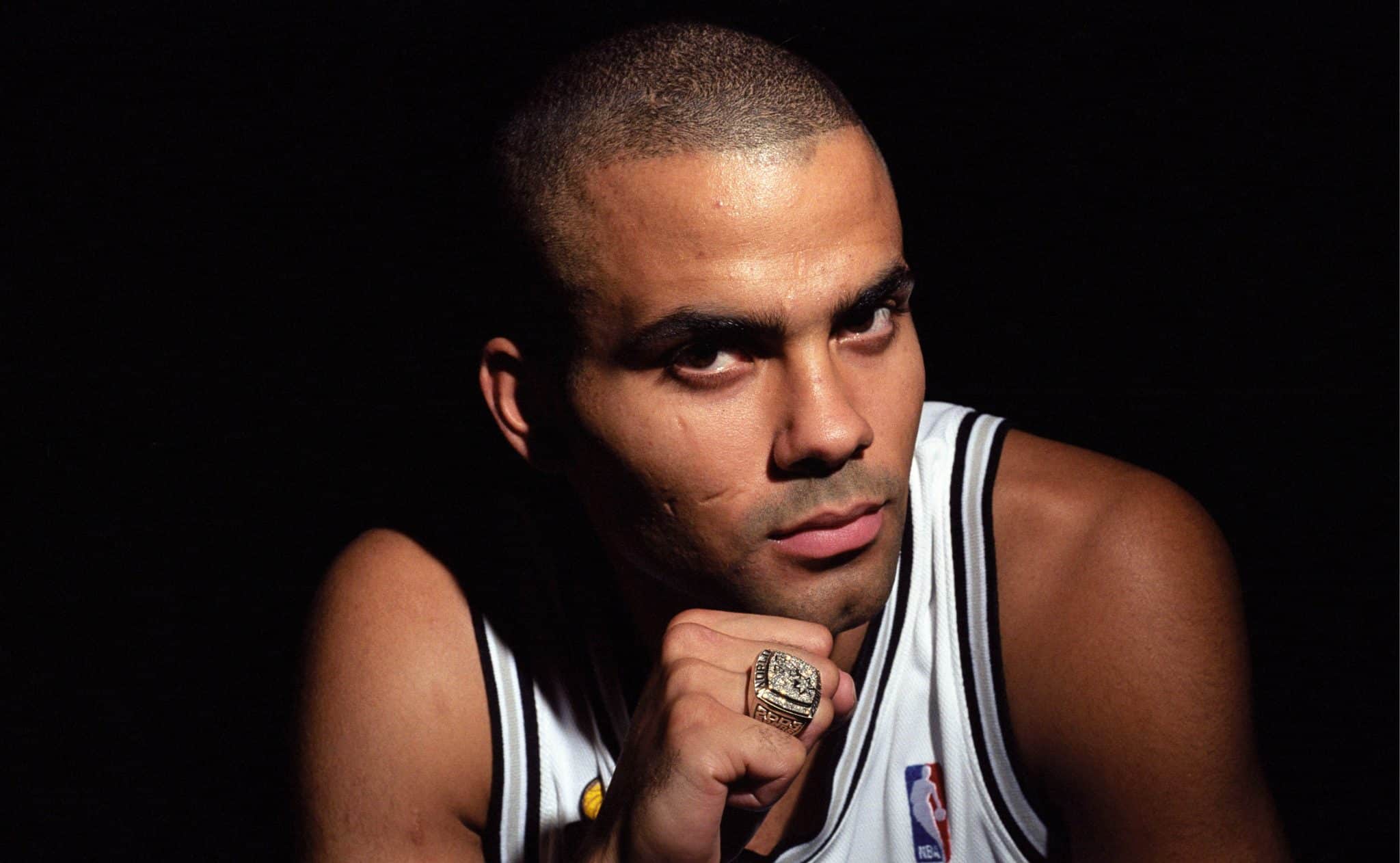 Tudo sobre o San Antonio Spurs [2024]: t&iacute;tulos, elenco, &iacute;dolos e recordes