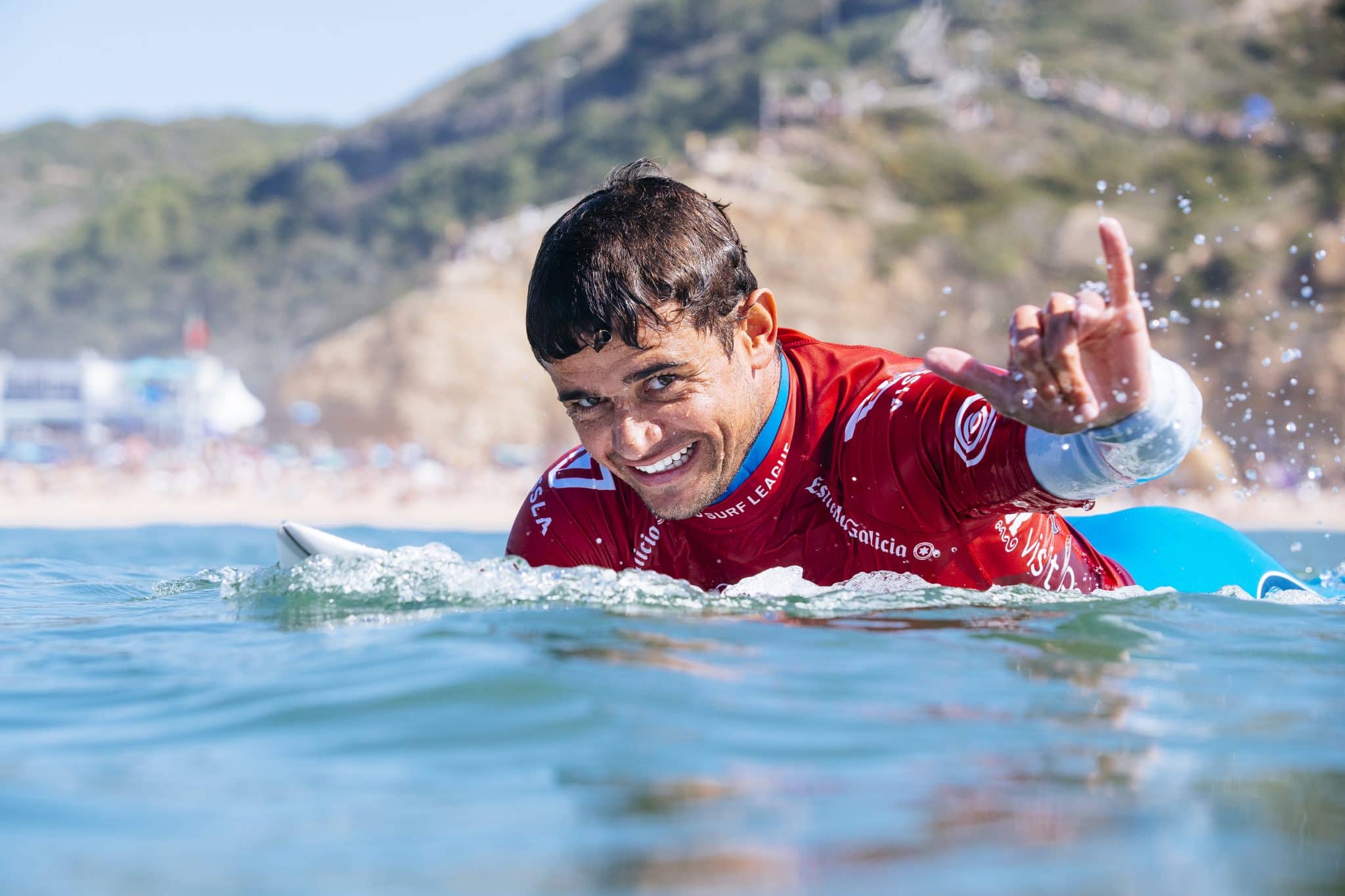 Em campanha &eacute;pica, Deivid Silva &eacute; campe&atilde;o em Portugal e voa no ranking