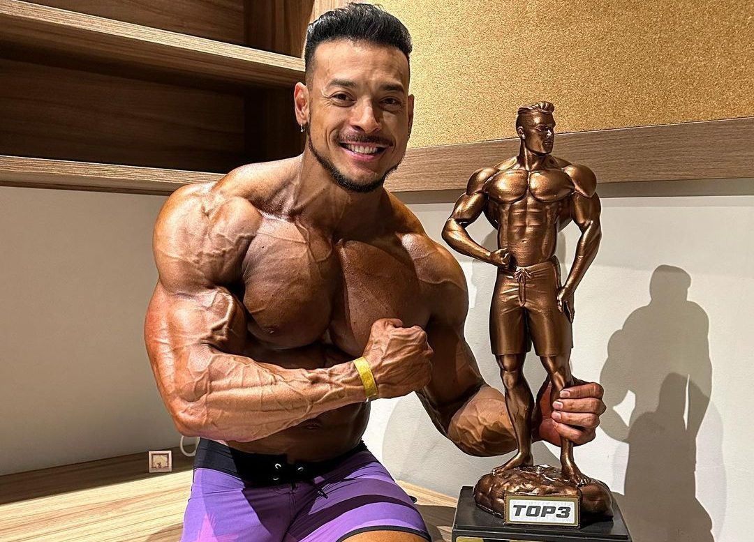 O contrato oferecido pela Shark Pro ao Felipe Franco