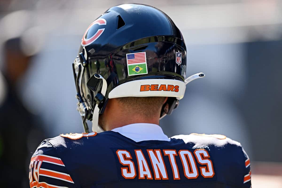 Brasileiro Cairo Santos renova para jogar na NFL recebendo sal&aacute;rio ASTRON&Ocirc;MICO