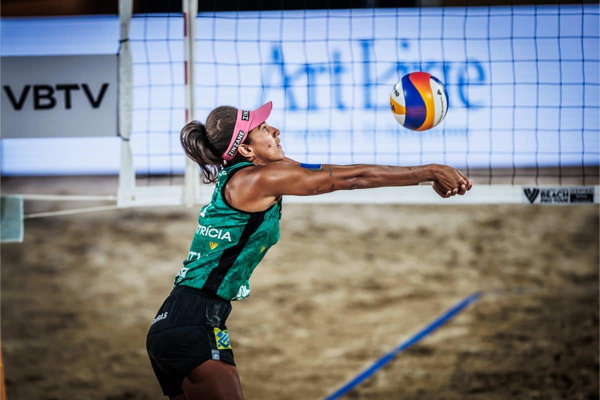 Duda e Ana Patr&iacute;cia avan&ccedil;am &agrave;s semifinais do Finals de V&ocirc;lei de Praia com marca hist&oacute;rica