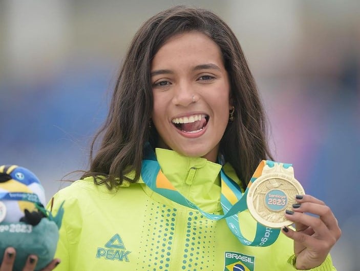 Garantida nas Olimp&iacute;adas, Rayssa Leal brilha fora das pistas e atitude solid&aacute;ria repercute
