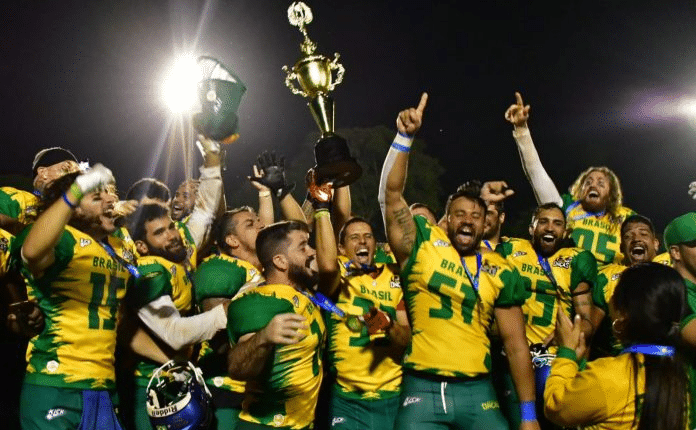 Futebol Americano no Brasil: hist&oacute;ria, times e campe&otilde;es