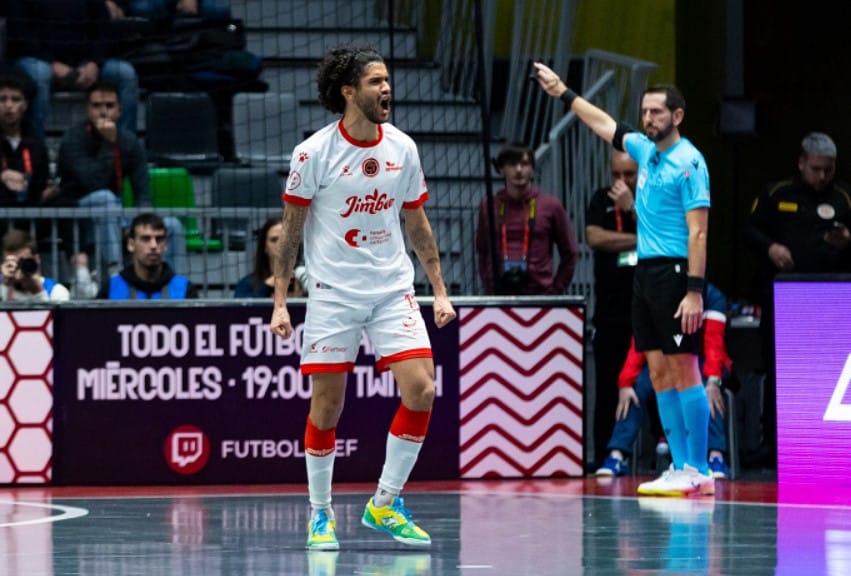 Ala brasileiro campe&atilde;o da Supercopa da Espanha destaca: &ldquo;Hoje posso dizer&hellip;&rdquo;