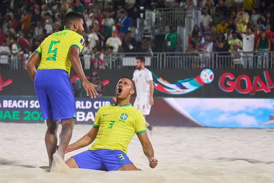 Em virada hist&oacute;rica, Brasil atinge importante feito na Copa do Mundo de Futebol de Areia