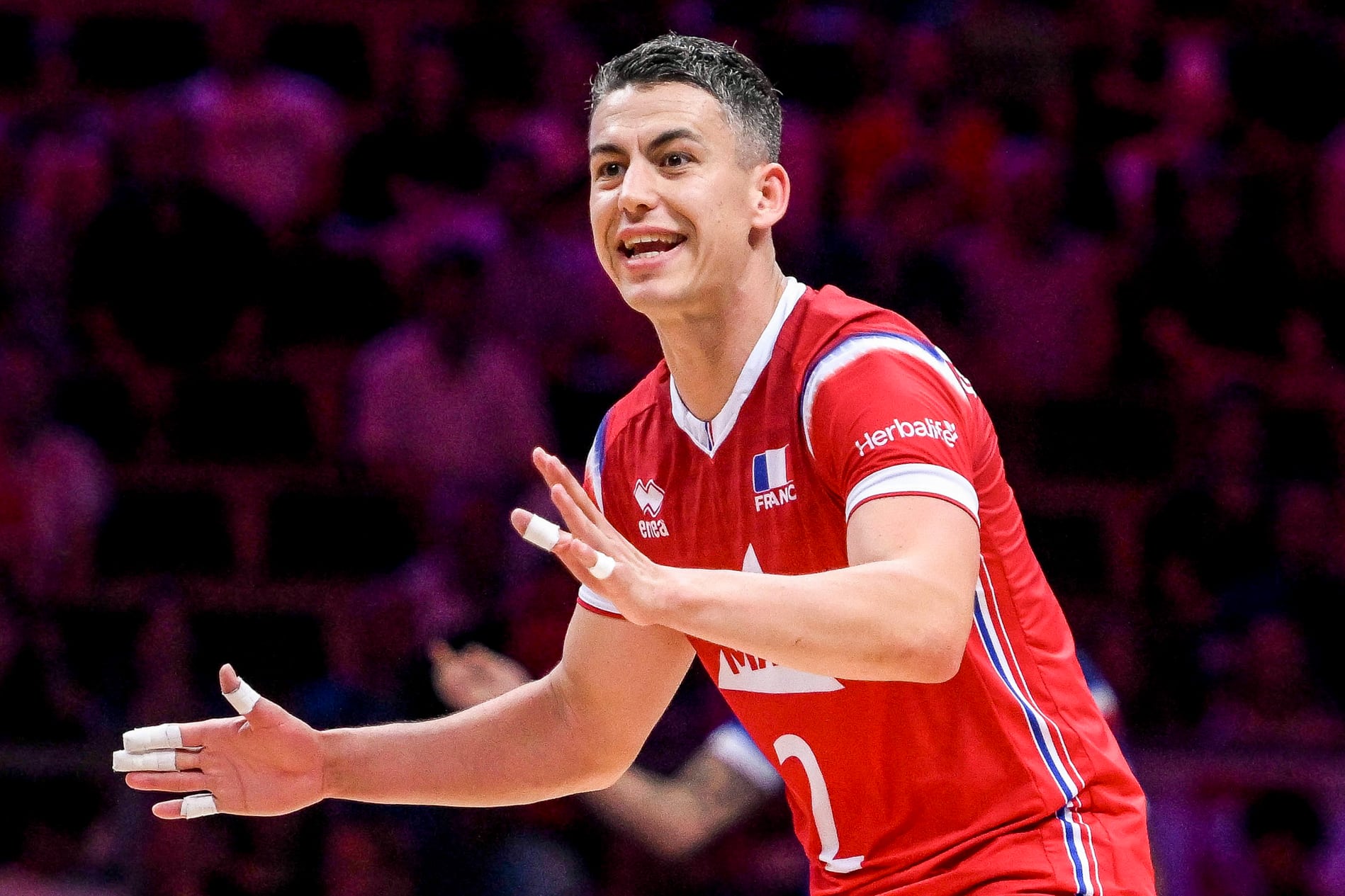 Jenia Grebennikov pela Fran&ccedil;a