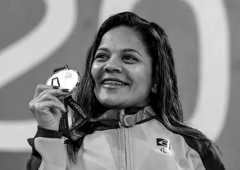 Atleta medalhista ol&iacute;mpica morre aos 37 anos