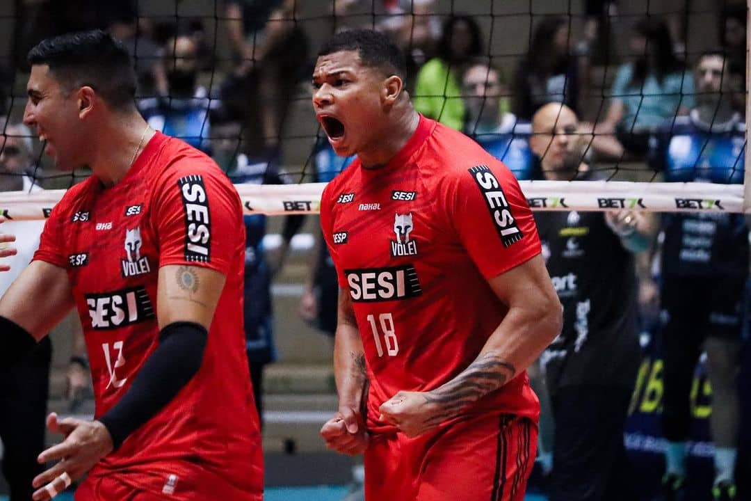 Demolidor! Darlan alcan&ccedil;a RECORDE inacredit&aacute;vel em derrota do Sesi-SP na Superliga