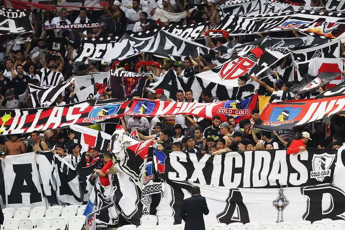 Saiba quais s&atilde;o as maiores torcidas do Chile (2026)