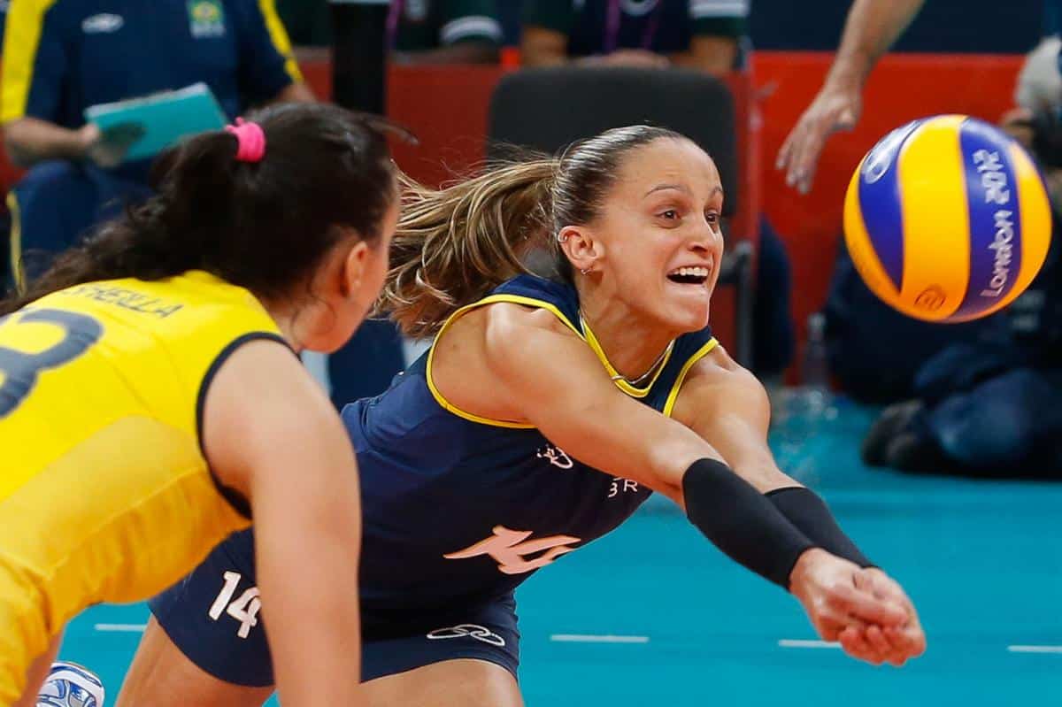 Fabi rasga o verbo sobre perman&ecirc;ncia de t&eacute;cnicos na Sele&ccedil;&atilde;o Brasileira