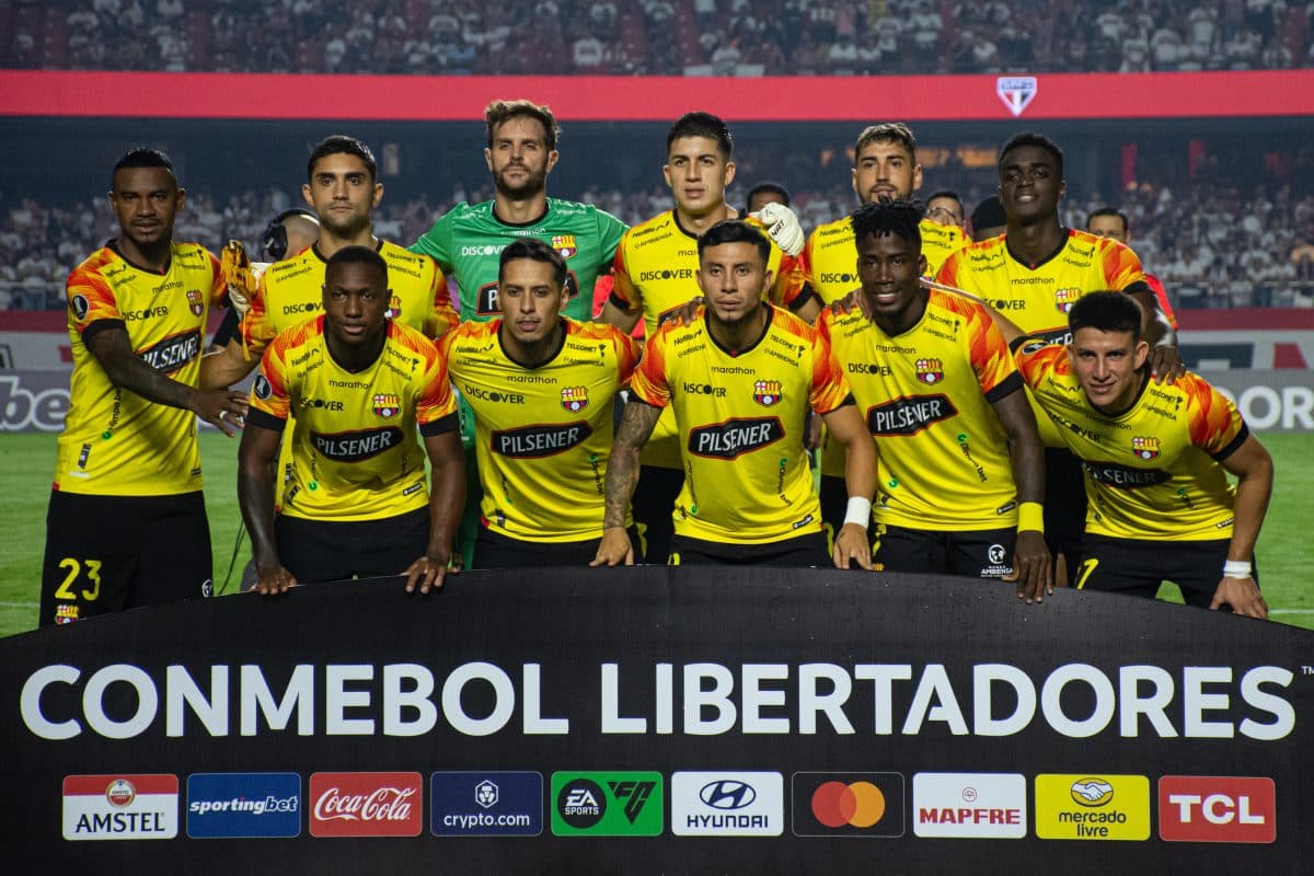 Saiba quais s&atilde;o as maiores torcidas do Equador (2026)